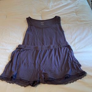 Gillian and O’Malley pj set never worn